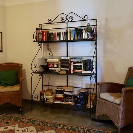 La De Mierlo Villa *