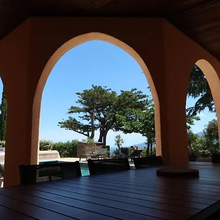 Villa La De Mierlo